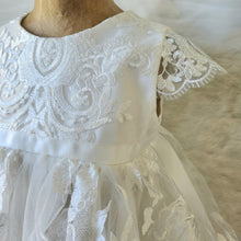 Load image into Gallery viewer, Zara Gown
